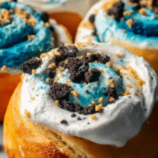 Cookie Monster Cinnamon Rolls Recipe