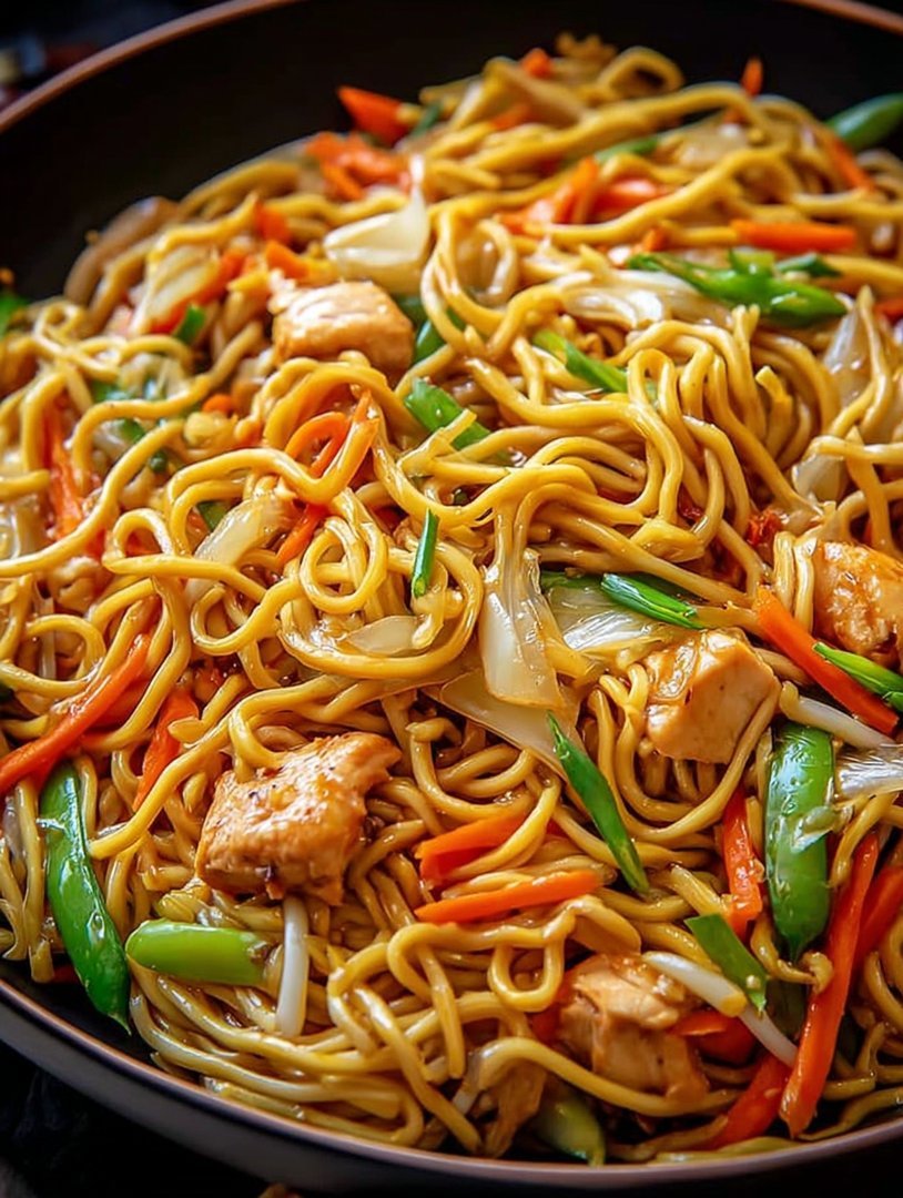 Chow Mein with the Best Chow Mein Sauce: An Incredible 5-Step Recipe image 2